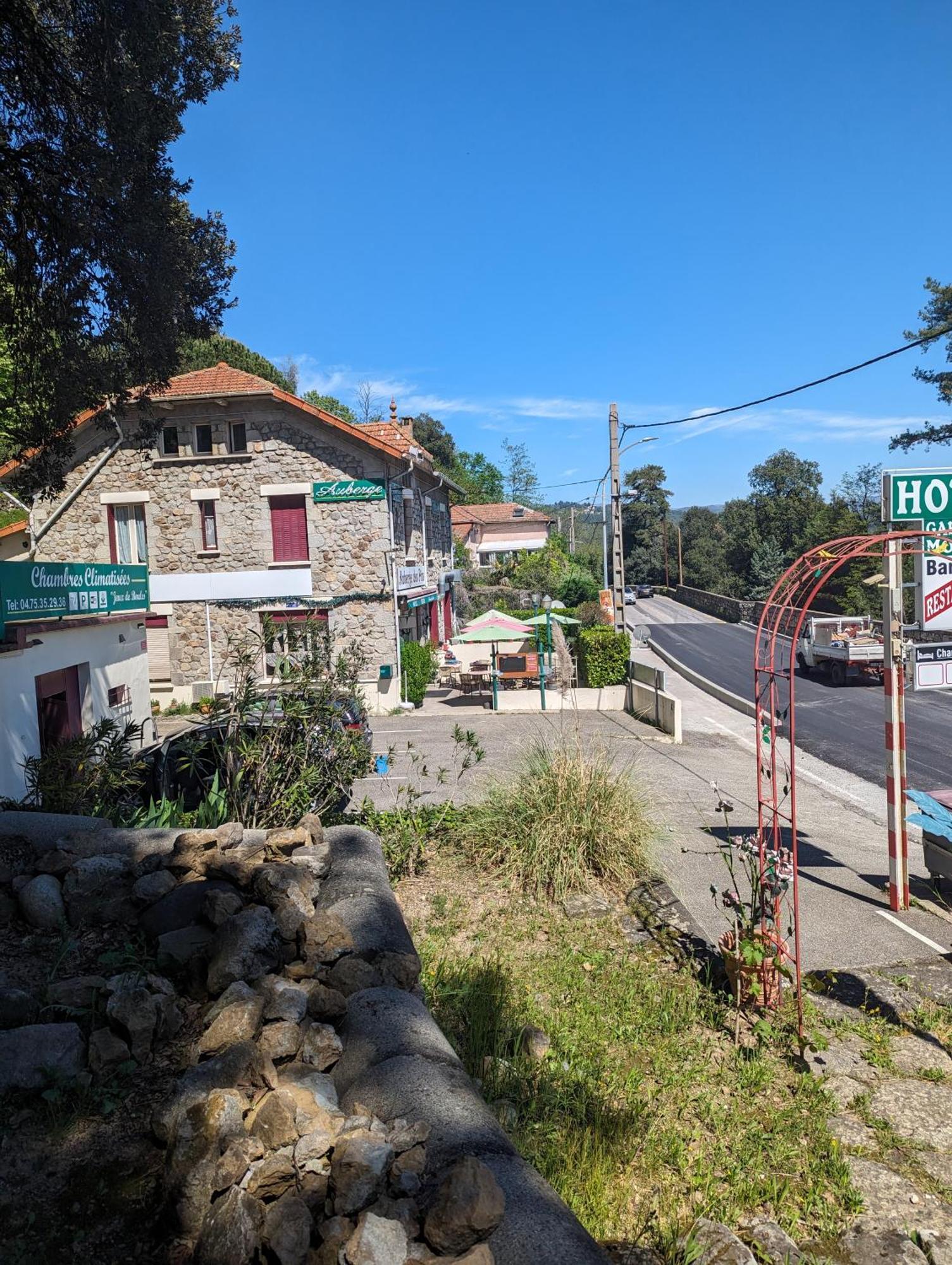 Hotel Des Pins 2*